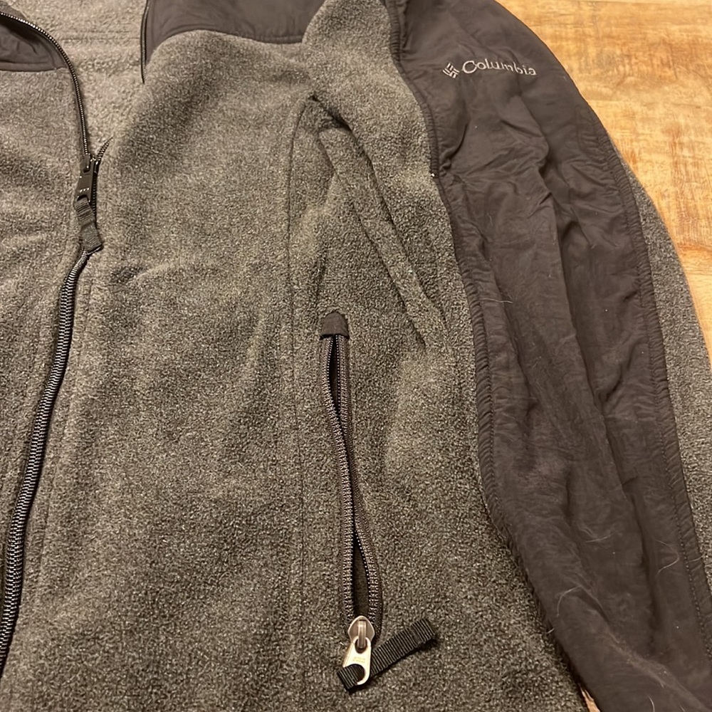 Columbia Fleece - Black/Grey Jacket - Medium - Picture 3 of 4